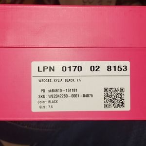 NIB Shoedazzle Black Lace-up Wedges